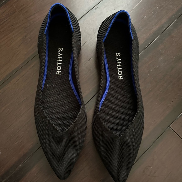 Rothy’s “The Point” flat - Picture 2 of 5